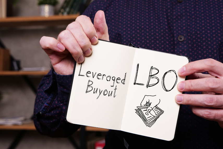 Leveraging Smart Ads During Seasonal Sales and Holidays